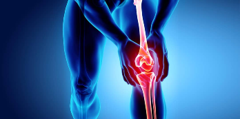 Боли в колене: причины и лечение
