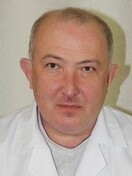 Врач Бурсаев Андриан Геннадьевич