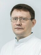 Врач Сысуев Олег Михайлович