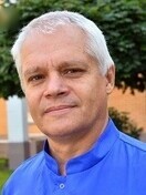 Врач 