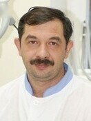 Врач 