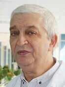 Врач 