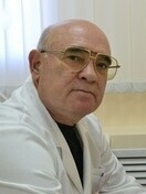 Врач Криушин Сергей Иванович