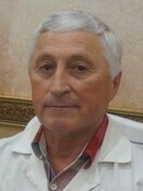 Врач Рыжиков Владимир Степанович